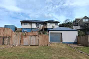 2 Ocean View Road, Port Waikato