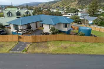 2 Ocean View Road, Port Waikato