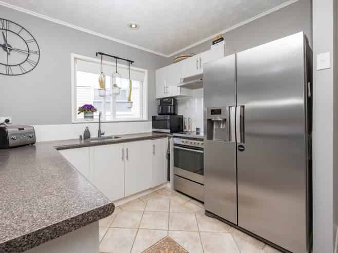 70 Barrys Road, Glendene