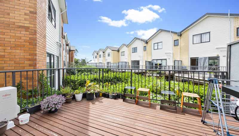 221/172 Mcleod Road, Te Atatu South