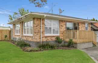 1/60 Grove Road, Papakura