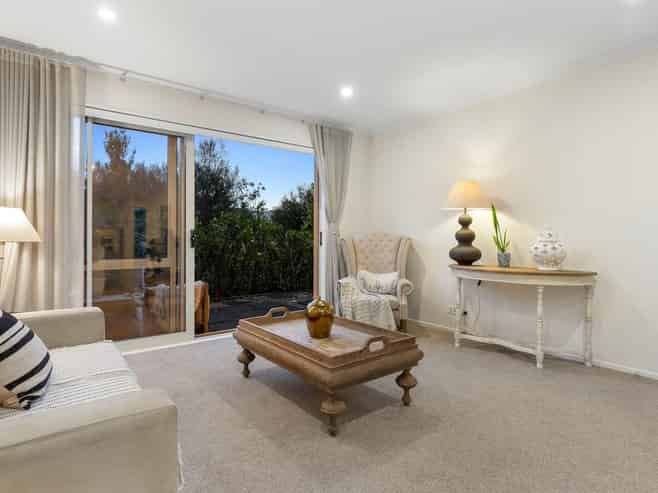 1 Mahinga Lane, Massey