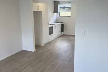 4/127 Luke Street East, Otahuhu