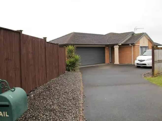 22 Ashmere Lane, Weymouth