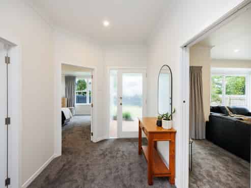 39 Batt Street, West End