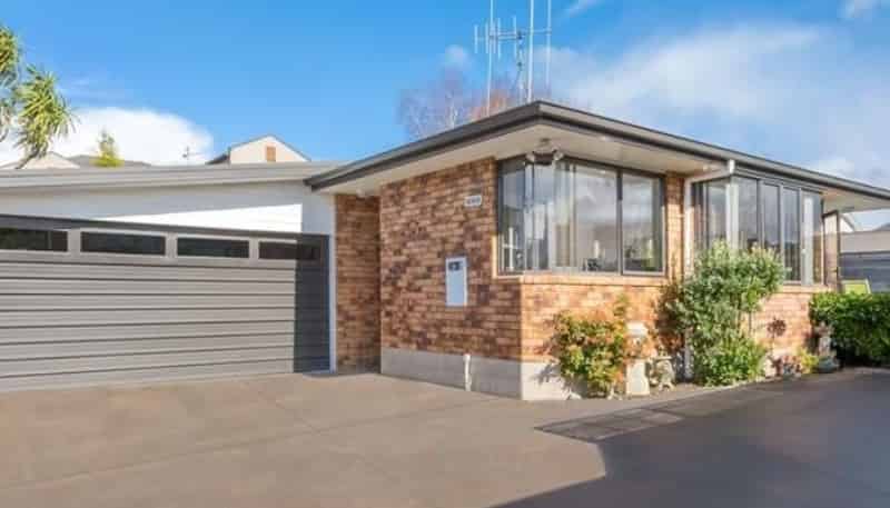 244B Levers Road, Matua