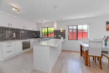 10 Midvale Place, Burswood