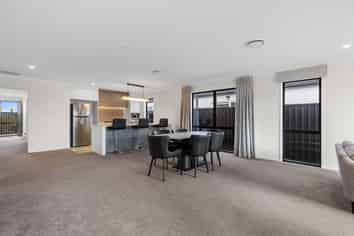 26 Empire Crescent, Papamoa