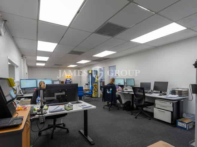 623sqm Warehouse with Minimal Office + Yard