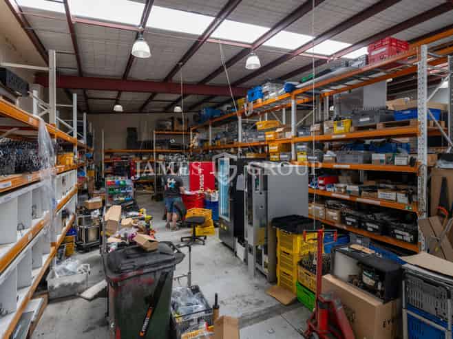623sqm Warehouse with Minimal Office + Yard
