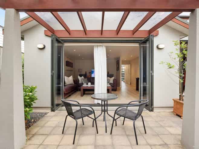 51B  Dignan Street, Point Chevalier