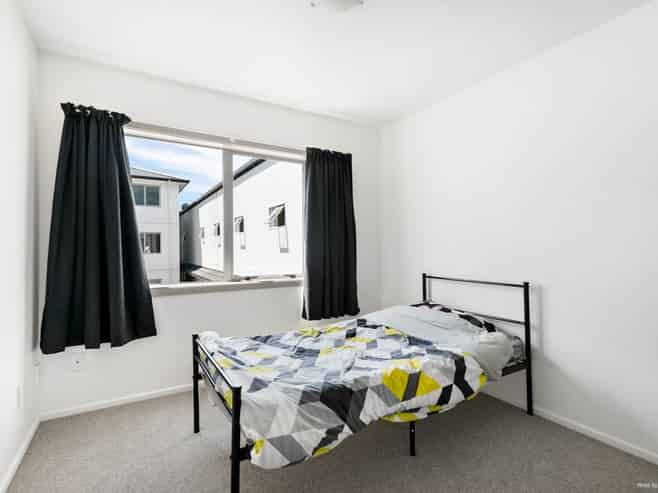 95E Felton Mathew Avenue, Saint Johns