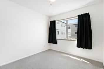 95E Felton Mathew Avenue, Saint Johns