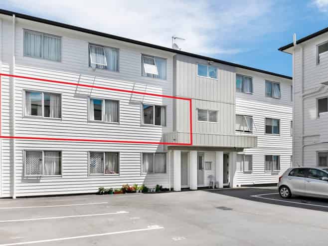 95E Felton Mathew Avenue, Saint Johns