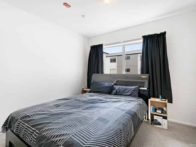 95E Felton Mathew Avenue, Saint Johns