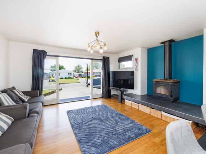 18 Somerset Crescent, Highbury