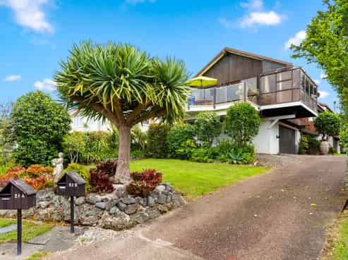 21A Peter Terrace, Castor Bay