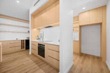 102 Pelorus Avenue, Poraiti