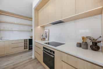 102 Pelorus Avenue, Poraiti