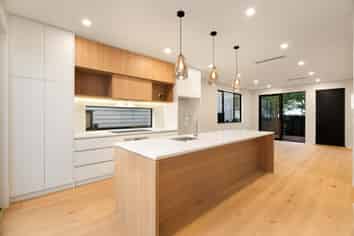 8B Catalina Crescent, Forrest Hill