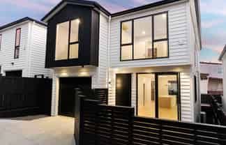 8B Catalina Crescent, Forrest Hill