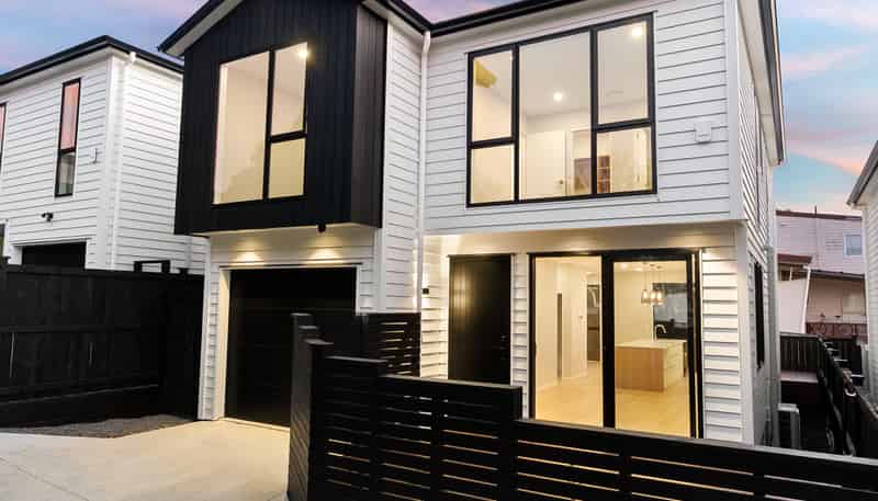 8B Catalina Crescent, Forrest Hill