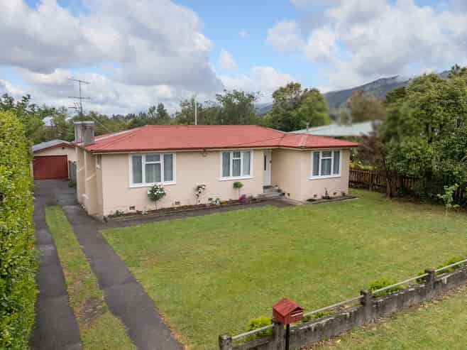 56 Revans Street, Featherston