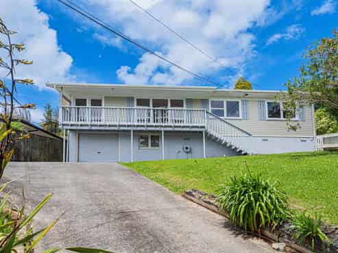 37 Raewyn Street, Morningside