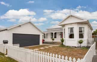 11 Schwass Street, Seddon