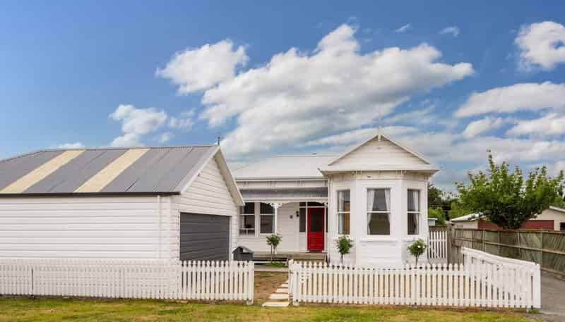 11 Schwass Street, Seddon