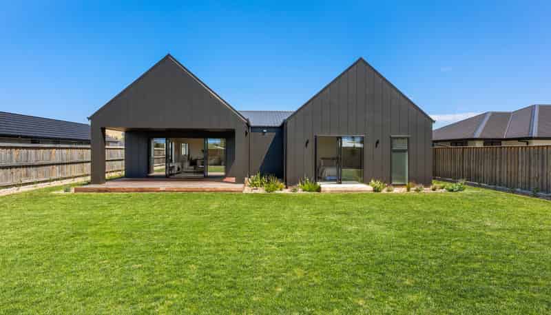 10 Whareatea Road, Redwoodtown