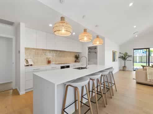 10 Whareatea Road, Redwoodtown