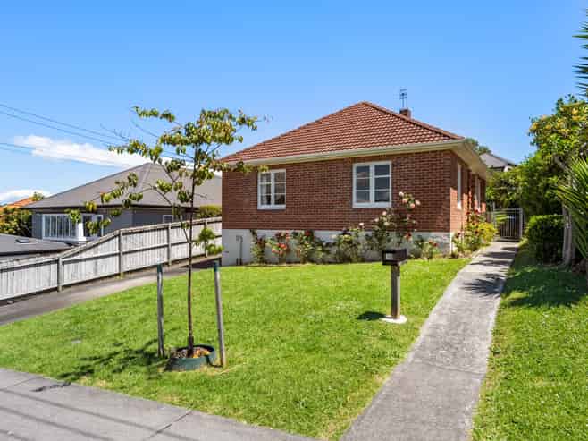 18 Bonnie Brae Road, Meadowbank