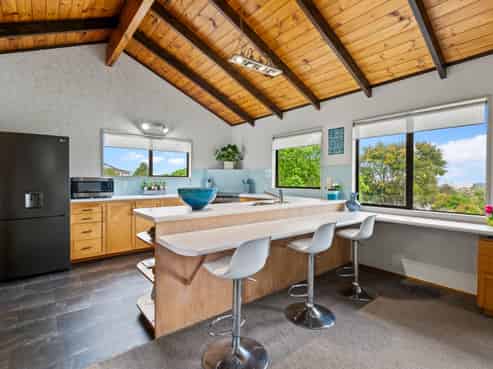 8 Goodwood Drive, Goodwood Heights