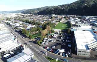 High Profile Yard - Join the Action