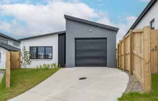 1/19 Tiro Place, Rototuna North
