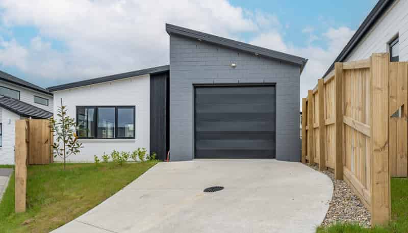 1/19 Tiro Place, Rototuna North