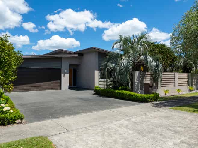 5 Pohutukawa Grove, Lytton West