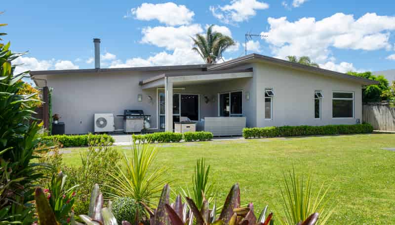 5 Pohutukawa Grove, Lytton West