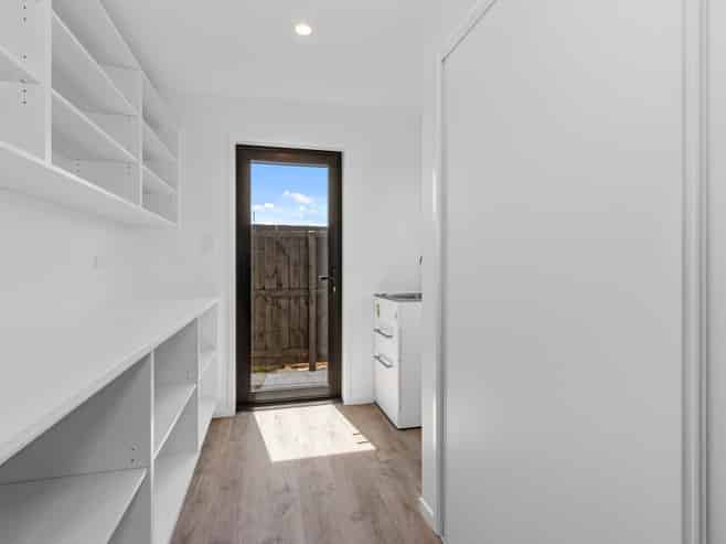 15b Songpa Street, Halswell