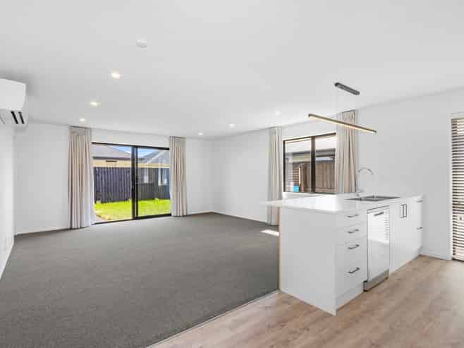 15b Songpa Street, Halswell