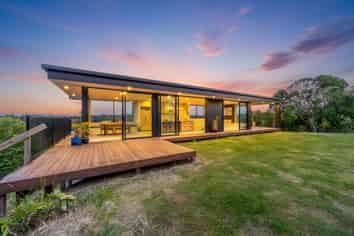 181 Point View Drive, East Tamaki Heights