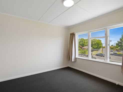 55-57 Momorangi Crescent, Redwood