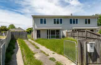 55-57 Momorangi Crescent, Redwood