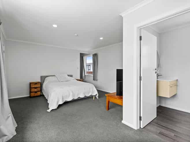 309 Kennedy Road, Onekawa