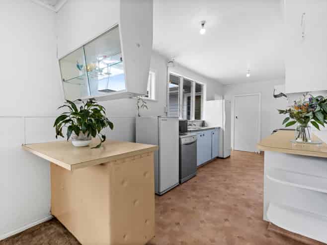 309 Kennedy Road, Onekawa