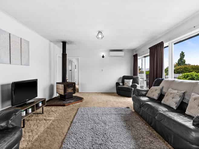 309 Kennedy Road, Onekawa