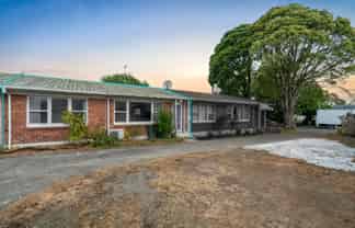 2/8 Winspear Place, Manukau