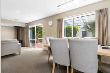 1 Azalea Close, Templeton