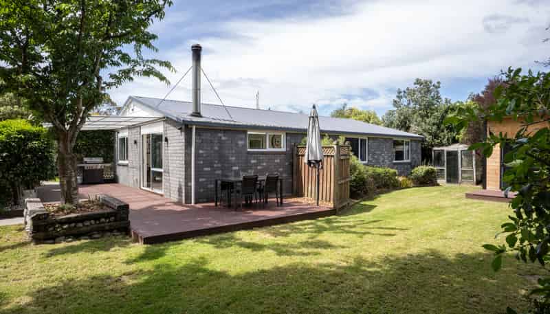 1 Azalea Close, Templeton